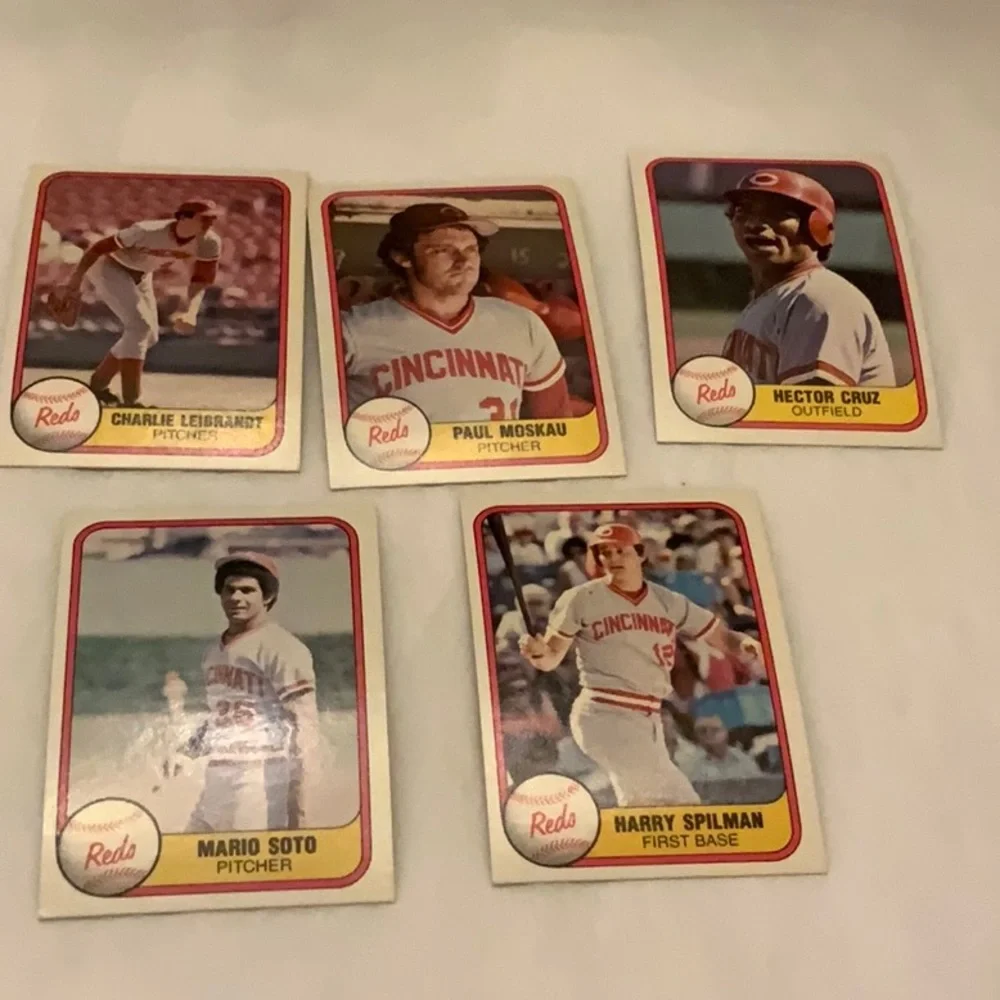 Bundle of Baseball Cards Lot 188